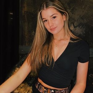 Meet your Posher, Corrina